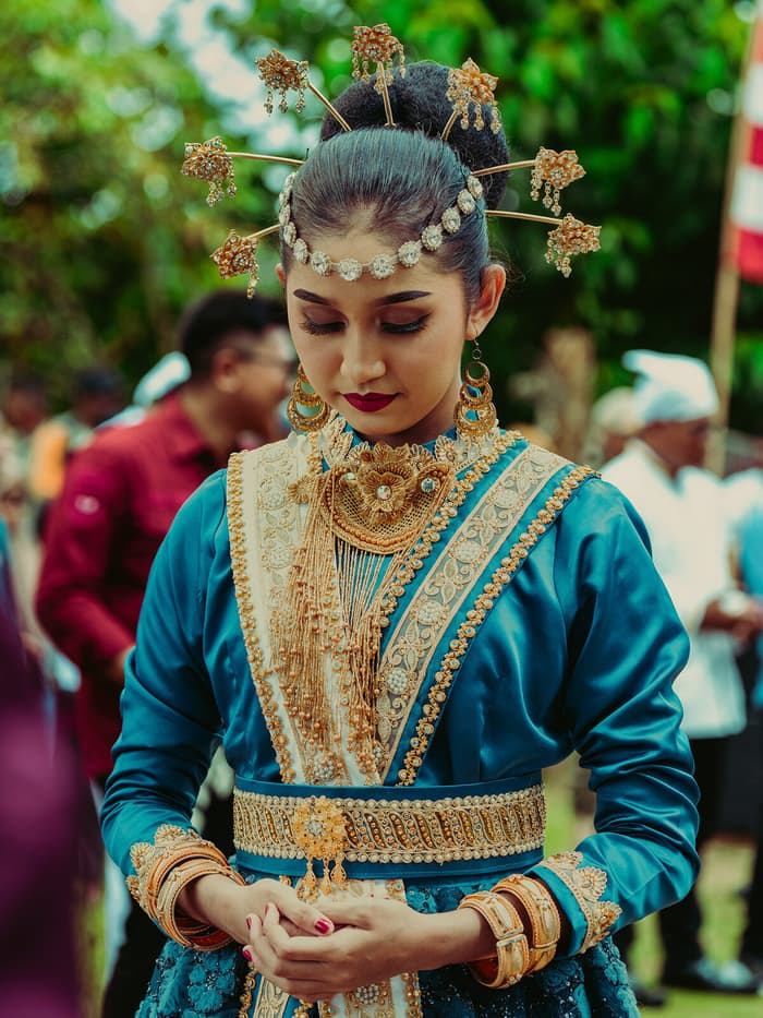 A dancer in traditional Banggai dress at the Tumbe festival